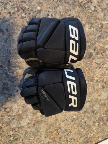 Youth Bauer Gloves 9" (Used)