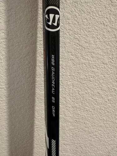 Senior Warrior QRE Pro Team Right Handed Hockey Stick W88 85 Flex (Used)