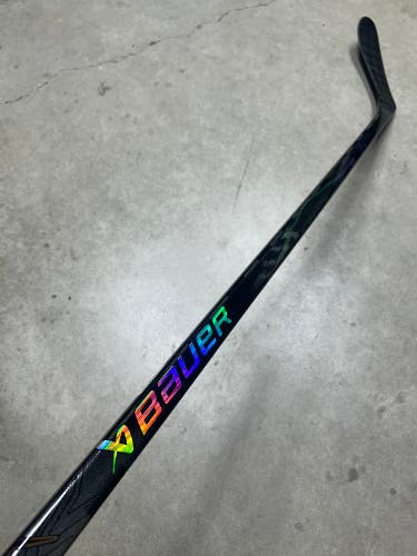 87 Flex P28 Senior Bauer Vapor Flylite Left Hand Hockey Stick Pro Stock (New)