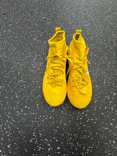 Used Nike Soccer Cleats Yellow Junior 02 11849-S000037167