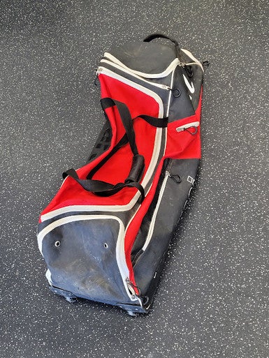 Used Marucci STOCKADE BB/SB Player Wheeled Bag Black And Red 11849-S000037222