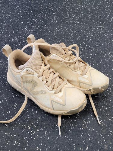 Used New Balance YOUTH BASEBALL CLEATS BB/SB Cleats White Junior 01.5 11849-S000037354