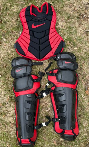 Nike Diamond Elite Catcher's Set San Diego State Aztecs