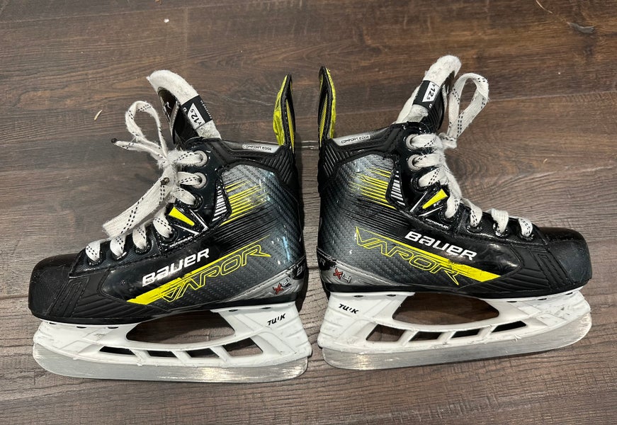 2023 Bauer Vapor X4 Hockey Skates Regular Width 12.5 (Used)