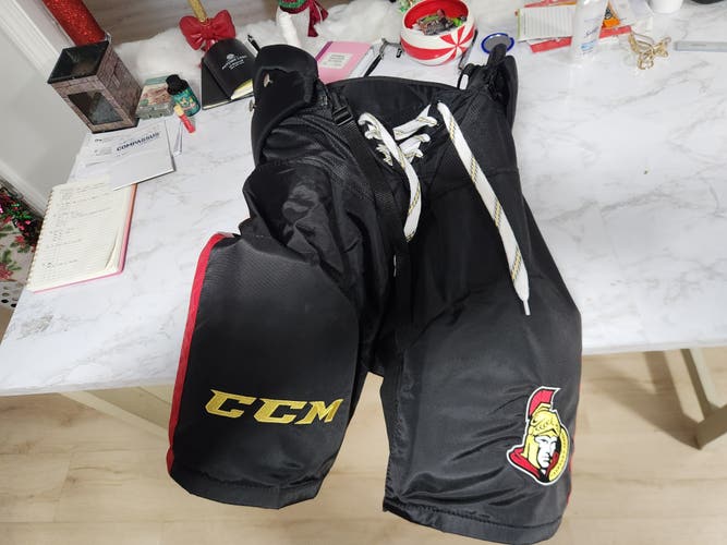 Men's Senior Large CCM HPTK Hockey Pants Pro Stock (Used)