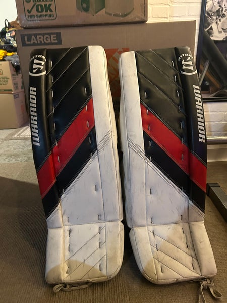 31" Warrior Ritual G4 Goalie Leg Pads (Used)