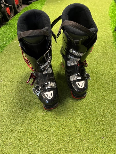 Mondo 27 & 27.5 Atomic Hawx 80 Ski Boots (Used)