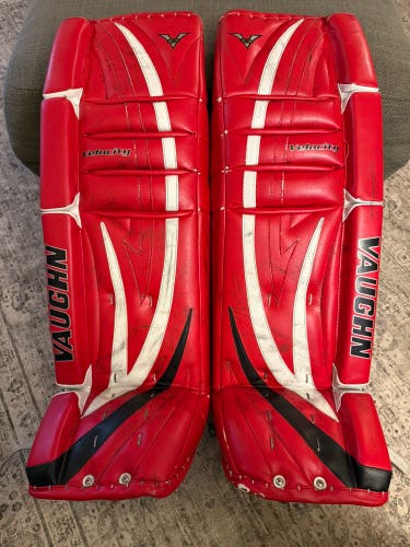 36" Vaughn Velocity V5 Goalie Leg Pads (Used)