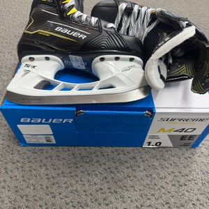 Bauer Supreme M40 Hockey Skates Extra Wide Width Size 1 (New)