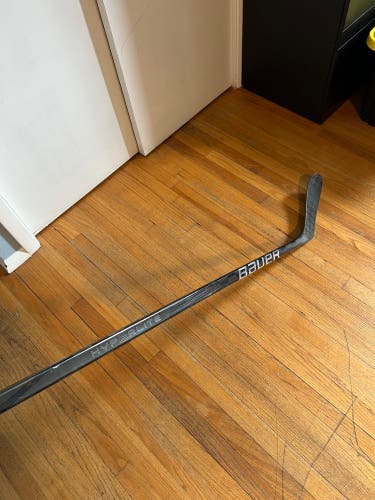 Senior Bauer Vapor Hyperlite 2 Left Hand Hockey Stick P28 77 Flex Pro Stock (Used)