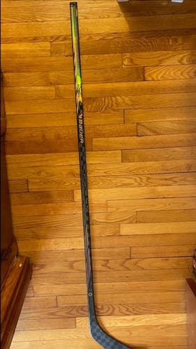 Senior Bauer Proto-R Left Hand Hockey Stick P92 87 Flex (Used)