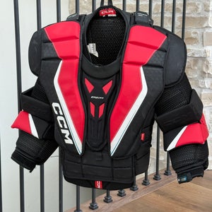 Large CCM EFlex 6.9 Goalie Chest Protector (Used)