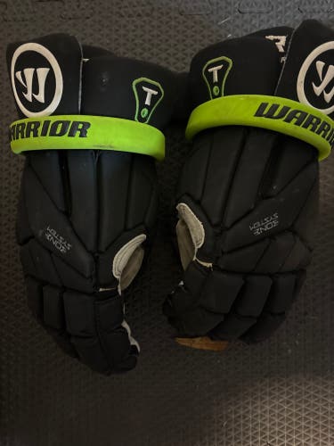 Warrior Evo Lacrosse Gloves (Used)