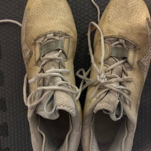 White Men's Size M 9.0 (W 10.0) Adult New Balance Freeze 2.0 Mid Top (Used)