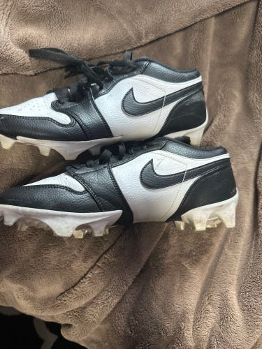 White Men's Size M 9.5 (W 10.5) Adult Air Jordan Molded Cleats Cleats (Used)