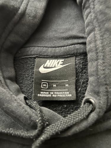 Black Adult Unisex Medium Nike Sweatshirt (Used)