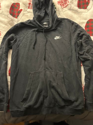 Black Adult Unisex Medium Nike Sweatshirt (Used)
