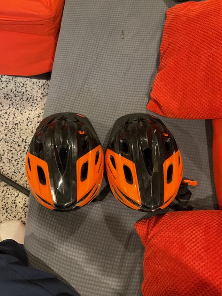 best thing to wear under bike helmet Sunglasses under or on top of helmet straps? Closing the comment section.  Result