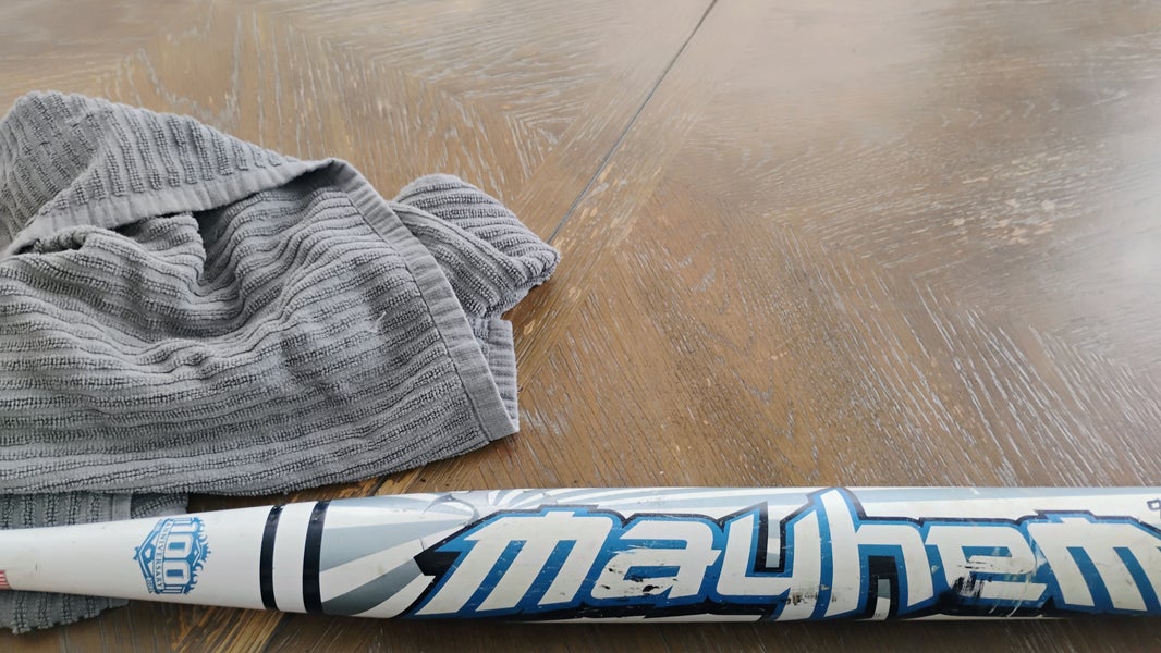 2012 Worth Mayhem Composite Bat 28 oz 34" (Used)