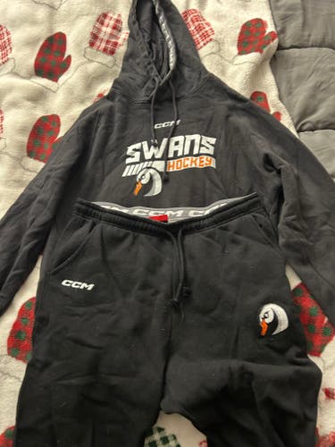 Black Women's XL CCM Swans HockeySweatshirt (Used)
