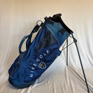 Unisex Nike Bag (Used)