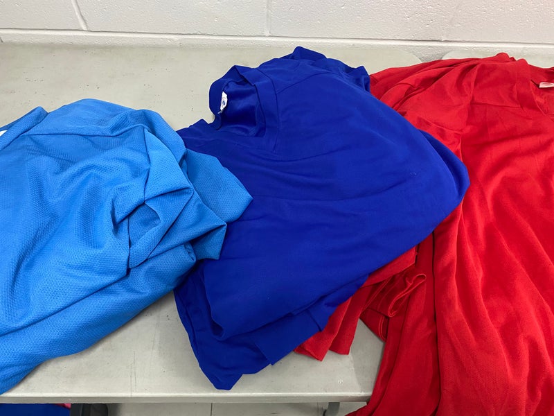 Lot of 17 XXL hockey Jerseys