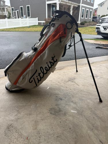 Titleist Players 4 StaDry Bag (Used)