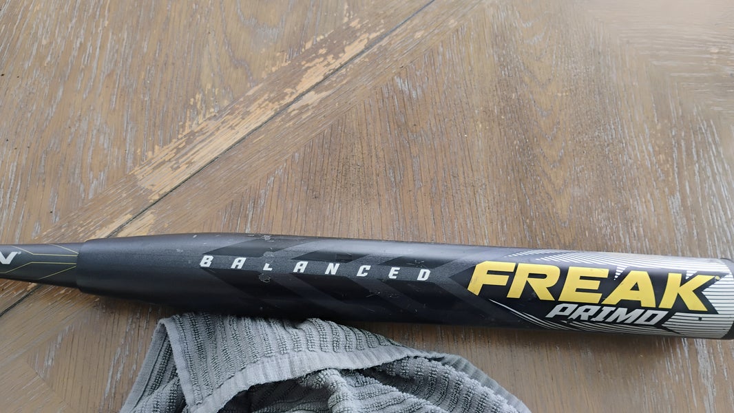 Miken Freak Primo Composite Bat 25 oz 34" (Used)