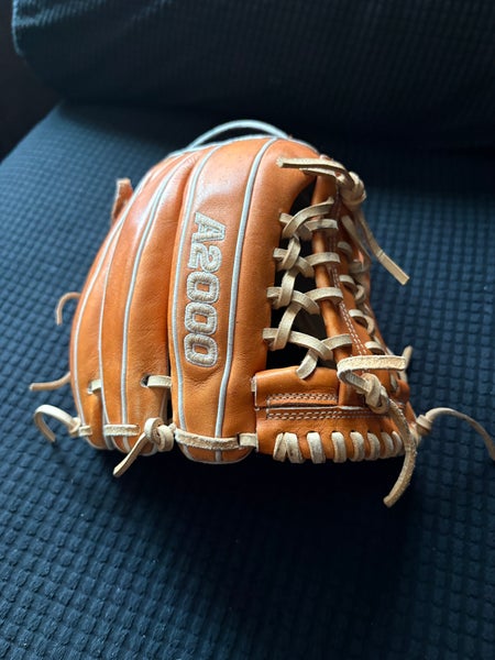 Wilson A2000 LH Baseball Glove 11.5" (Used)