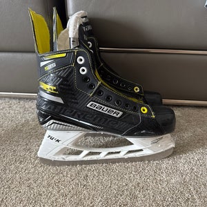 2020 Bauer Supreme S35 Hockey Skates Regular Width Size 6.5 (Used)