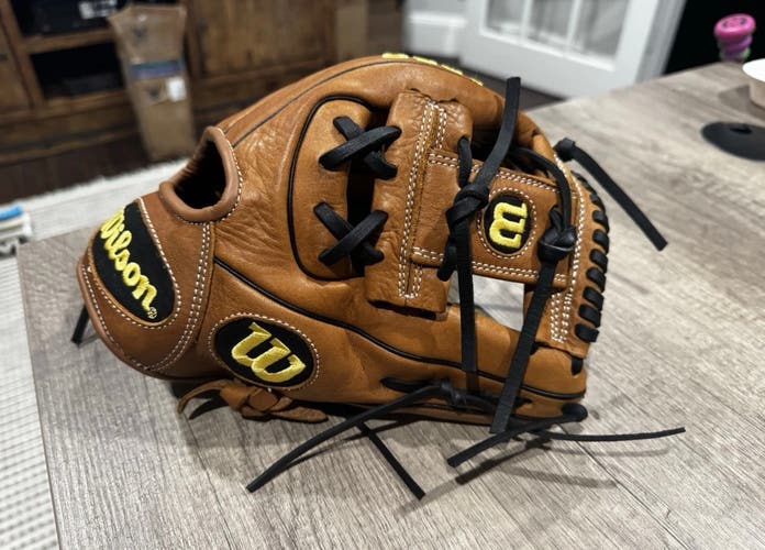 Wilson A950 RH Baseball Glove 11.5" (Used)