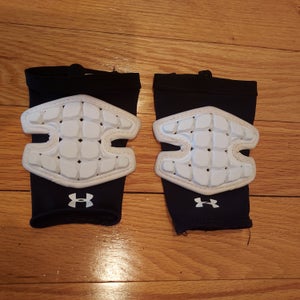 Medium/Large Under Armour VFT Sleeves Elbow Pads