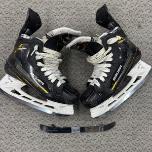 Bauer Supreme M5 Pro Hockey Skates 6 (Used) W/ extra Fly Ti Blades