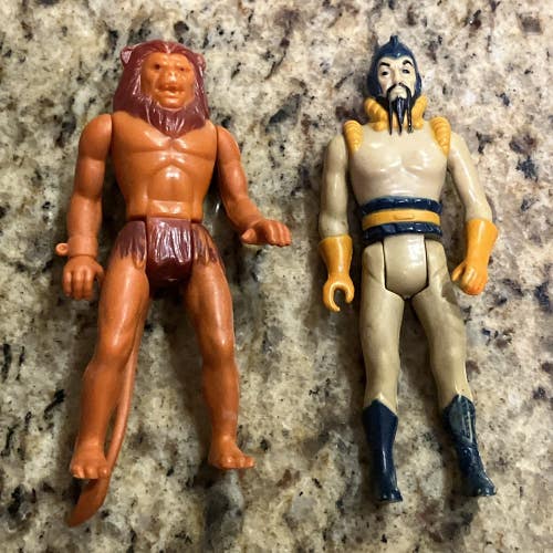 Vintage 1979 Flash Gordon Action Figure Lot  Ming & Thun (tail intact)