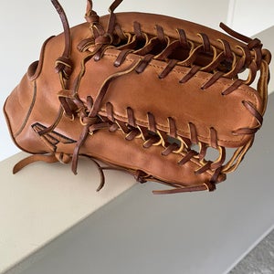 Easton Professional Collection Hybrid Horween RH Baseball Glove 12.75" (Used)