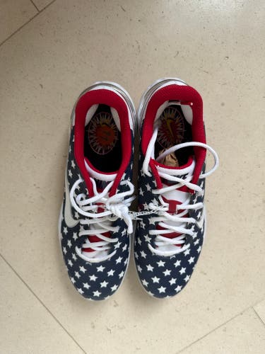 Men's Size M 11.0 July 4th special Nike Alpha huarache elite 3 brand new.