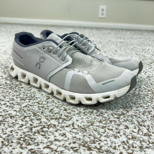 On Cloud 5 Shoes Mens Size 8 Gray Running Athletic Low Top Sneakers Gym Sport