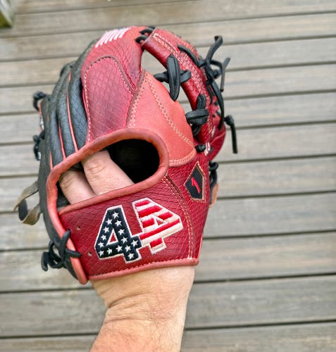 44 Pro Signature Series RH Infield Baseball Glove 11.5"