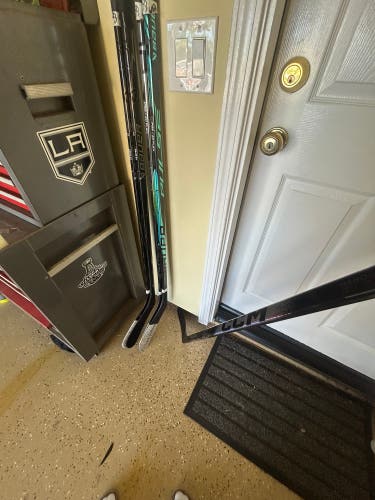 Junior CCM Ribcor Trigger 10 Pro Right Handed Hockey Stick P29 40 Flex (New)