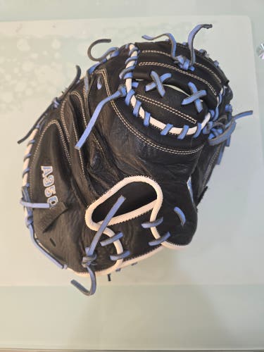 Wilson RH Catcher's A950 Baseball Glove 34" (Used)
