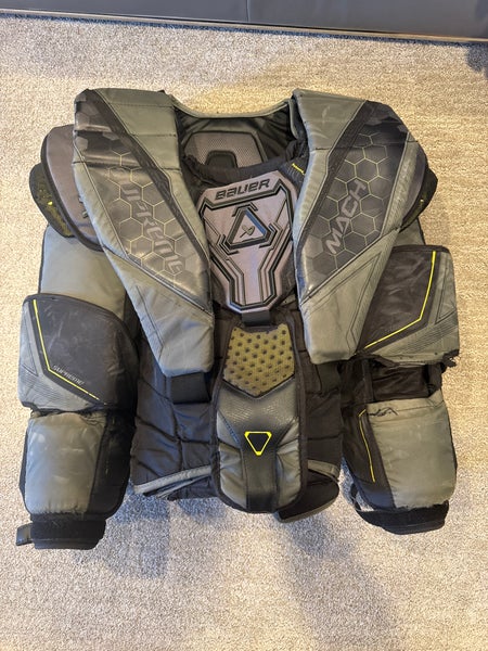 Large Bauer Mach Goalie Chest Protector Pro Stock (Used)