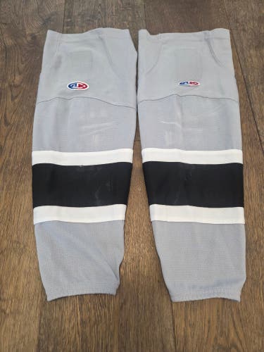 Gray LA Kings Youth Small Athletic Knit Socks Pro Stock (used)