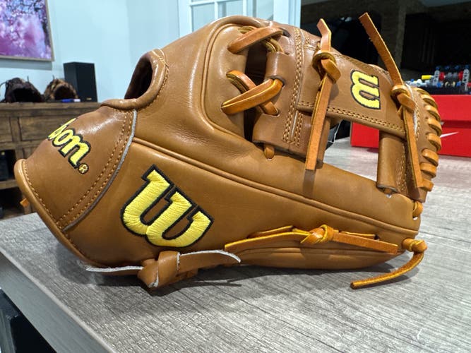 Wilson A2000 1786 RH Baseball Glove 11.5" (New)