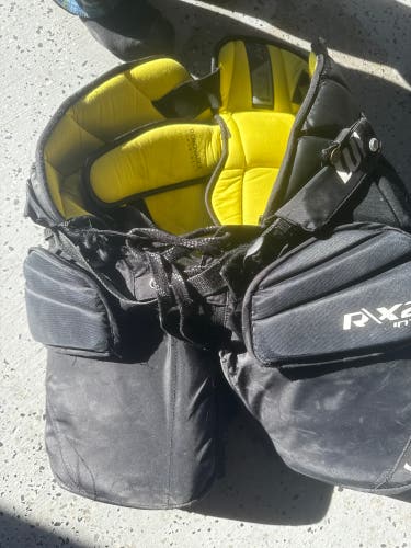 Intermediate Medium Warrior R/X2 Hockey Goalie Pants (Used)