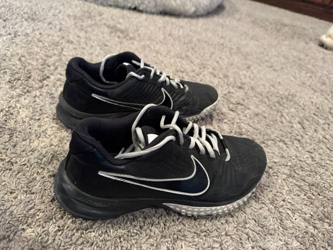 Black Unisex Size M 7.0 (W 8.0) Youth Nike Alpha Huarache Elite Turf Shoes (Used)