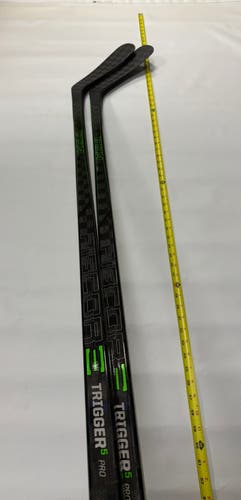 Senior CCM Ribcor Trigger 5 Pro Right Handed Hockey Stick P29 85 Flex (2-Pack)