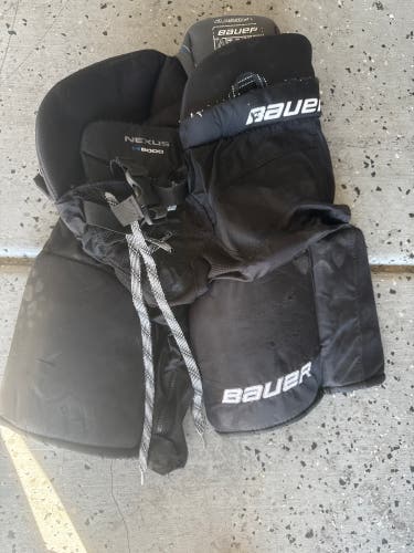 Junior Large Bauer Nexus 1000 Hockey Goalie Pants (Used)