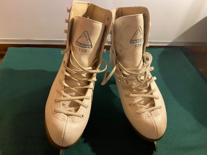 Glacier 120 figure skates, size 6