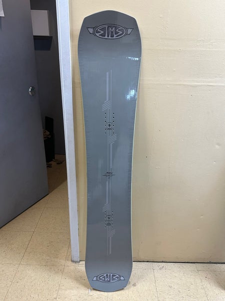 Sims Distortion Snowboard 155 cm (Used twice as a demo board)