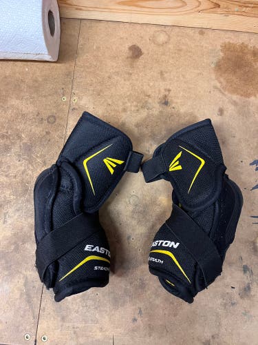 Junior Medium Easton Stealth Elbow Pads (Used)